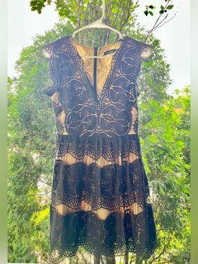 Blu Pepper Black Lace Homecoming /Cocktail PartyDress Size Small Nude Lining EUC